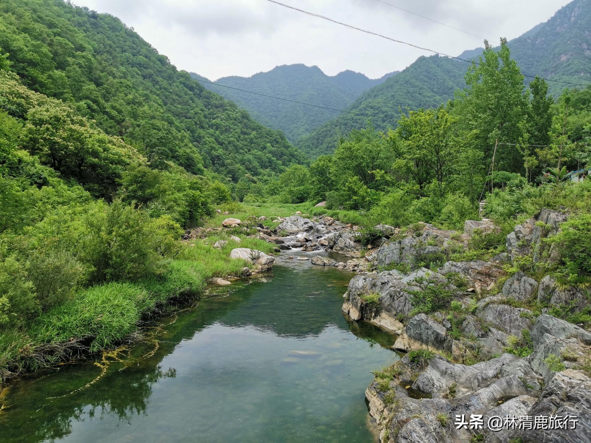 公交出行，温馨相伴，共享美好时光